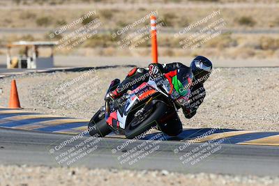 media/Jan-09-2022-SoCal Trackdays (Sun) [[2b1fec8404]]/Turn 11 (935am)/